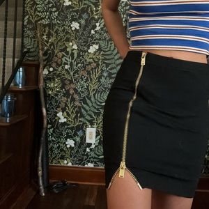 Vntg HAUTE HIPPIE SKIRT